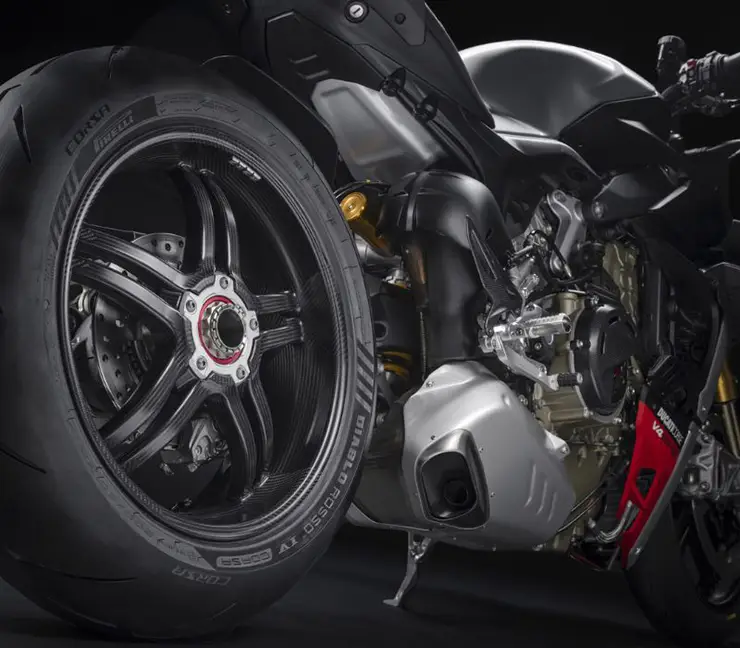 Chasis y ruedas de fibra de carbono Ducati SP2
